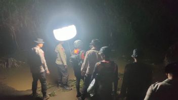 8 人因班加尔布里伦洪水而失踪