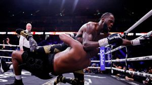 Promotor: Rencana Anthony Joshua vs Deontay Wilder Sudah On