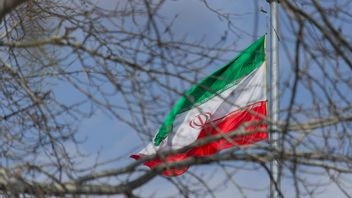 Iran Seizes Assets of 129 People Accused of Ties to U.S. and Israel