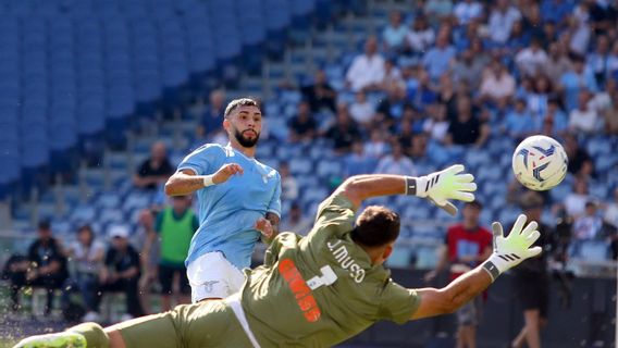 Coach Maurizio Sarri Red Carded, Lazio Can Still Beat Atalanta