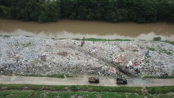 توقع تهديد مكب النفايات في جالوبانغ ، كاراوانغ DPRD كيبوت رابردا بنك سامبا