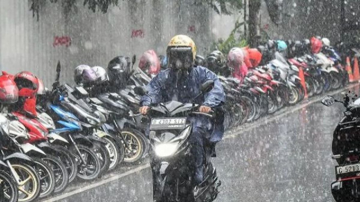 BMKG: Sebagian Besar Wilayah Indonesia akan Hujan dengan Intensitas Bervariasi Hari Ini