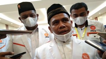 Fraksi PKS DPRD Kendari Potong Gaji Bantu Warga Terdampak COVID-19