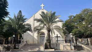 Kardinal Yerusalem Bawa Bantuan ke Gereja Gaza yang Hancur Diserang Israel