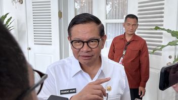 Viral WNA Mesum di Taman Literasi Blok M, Pramono: Hukum Seberat-beratnya!