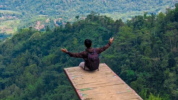 Tambahan Cuti Bersama Demi Menggerakkan Ekonomi Melalui Sektor Pariwisata