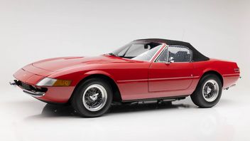 法拉利日托纳蜘蛛1972 此次拍卖,全额报价69亿印尼盾