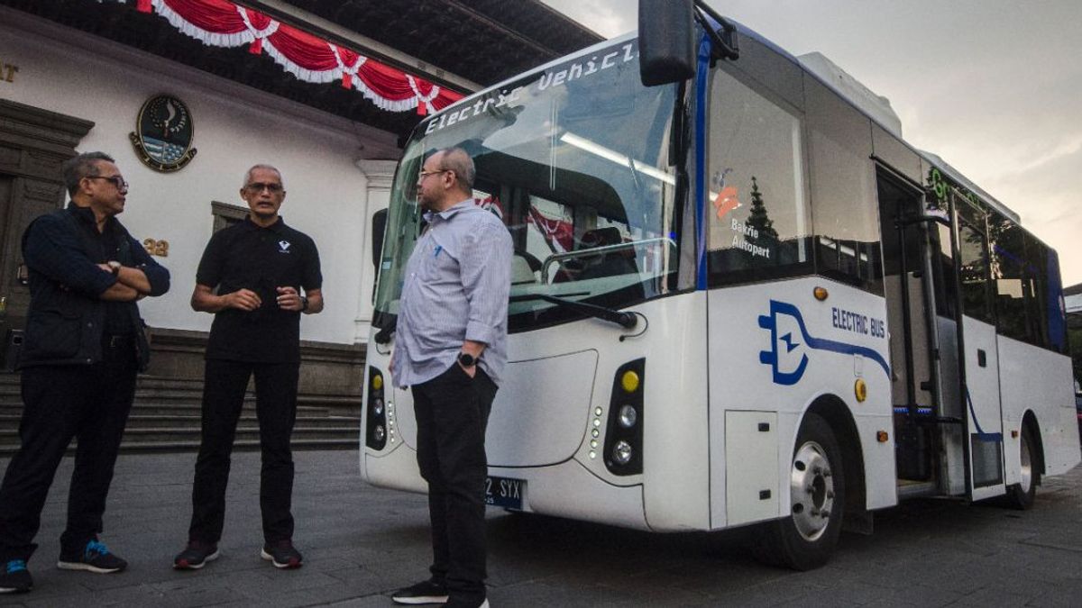 جاكرتا - اتفقت شركة بيرتامينا NRE والشركات التابعة لشركة بكري على تطوير التنقل الإلكتروني كخدمة للسيارات الكهربائية في إندونيسيا