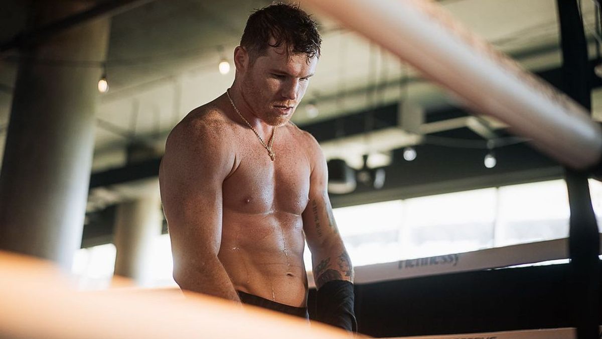Canelo Alvarez Overtakes Cristiano Ronaldo In The List Of The World's Best-selling Male Athletes