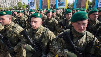 沃洛季米尔·泽伦斯基总统：乌克兰准备好开战了吗？是的！