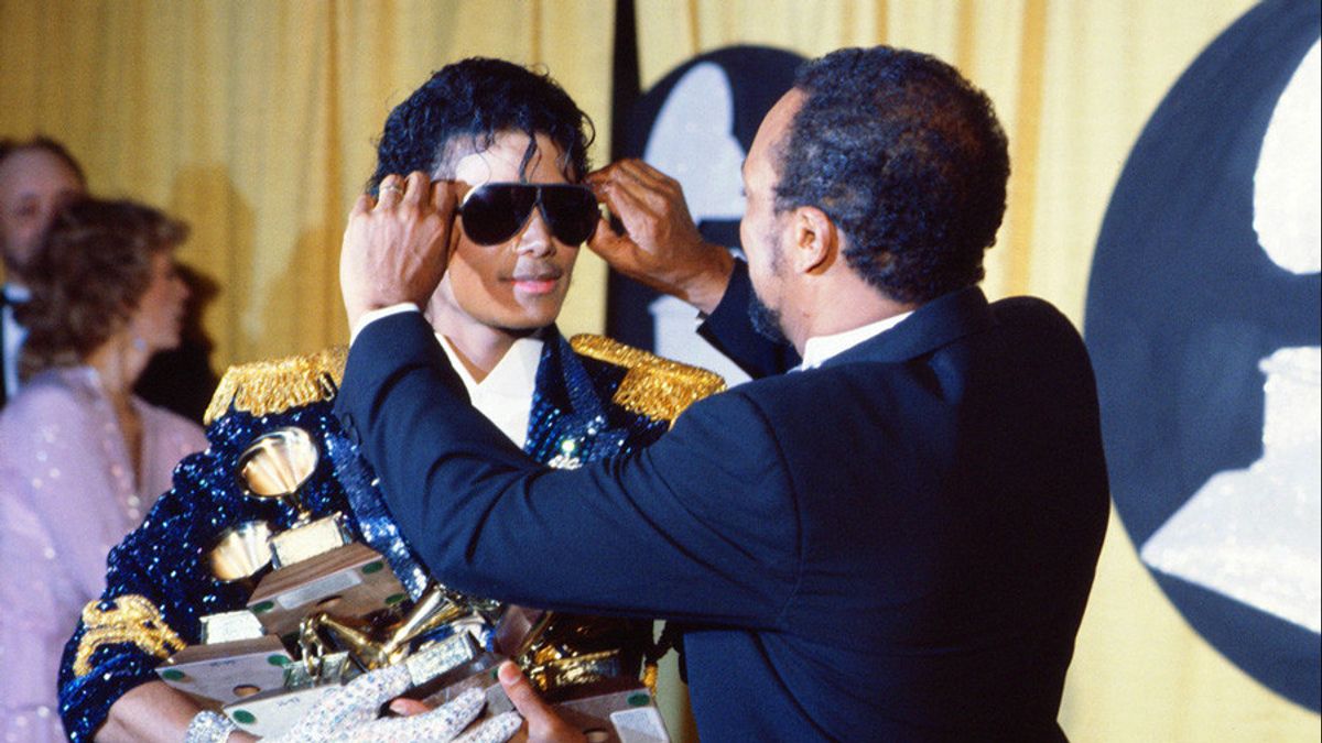 Michael Jackson remporte huit Grammy Awards aujourd'hui, 28 février 1984