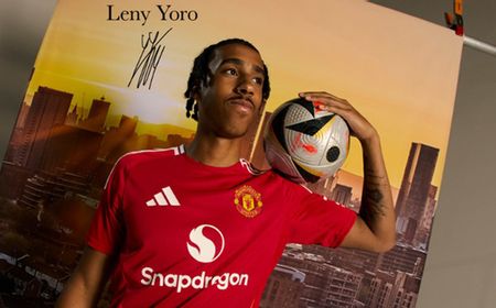 Berani Tolak Real Madrid, Leny Yoro Resmi Rekrutan Kedua Manchester United