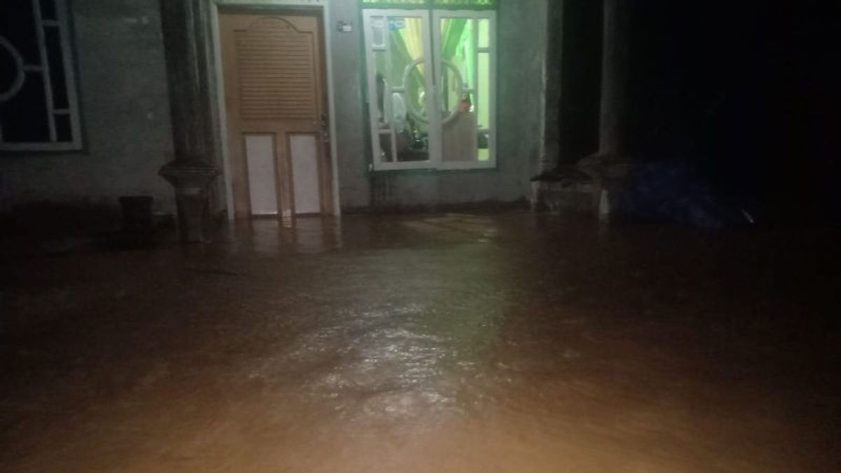 14 Gampongs In Aceh Soak Floods With A Capai Height Of 1 Meter