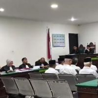 Korupsi PAD Mega Mall, Mantan Wali Kota Bengkulu Dituntut 5 Tahun Penjara