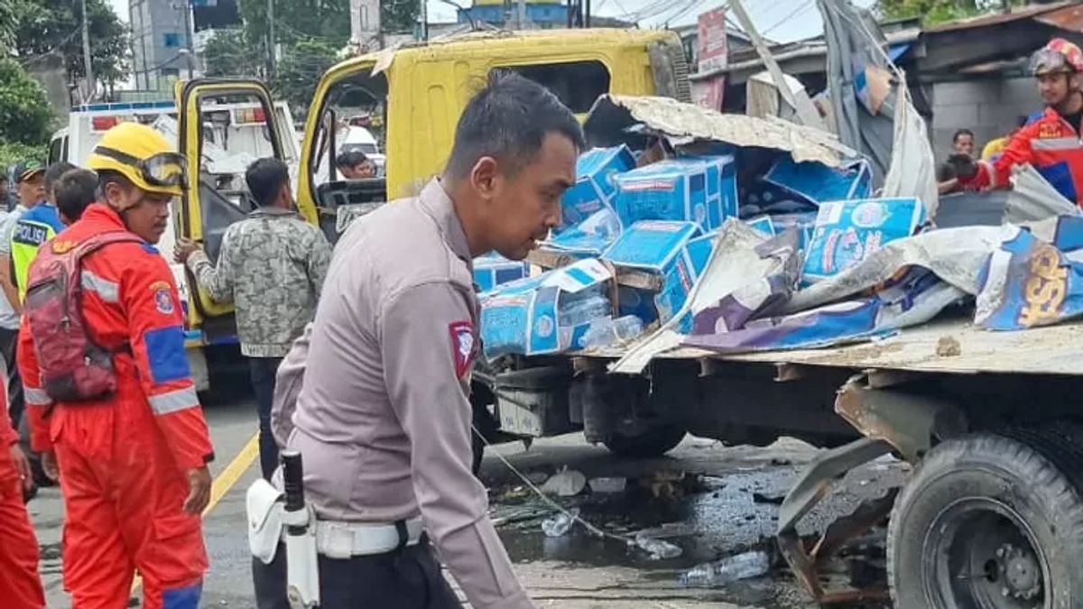 Chronologie des collisions consécutives dans le sommet de Bogor, 17 personnes blessées