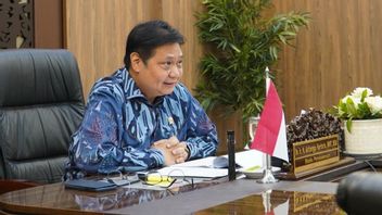 وزير التنسيق Airlangga: لوائح ل34 ريجنسيس / مدن خارج جاوة بالي مع المستوى 4 يتم تنظيم الوضع من قبل وزارة الداخلية