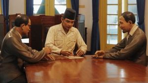 100 Experts Involved In Indonesian History Rewriting