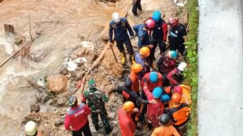 Chronology Of Landslide In Bogor City Causes 2 Workers To Die And 2 Injured