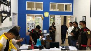 Kasus Korupsi Sentra Kopi, Kejaksaan Geledah Kantor Disperindagkop Solok Selatan