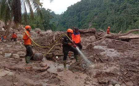 5 Orang Masih Hilang, Tim SAR Perpanjang Operasi Pencarian Korban Longsor-Banjir Bandang Pesisir Selatan