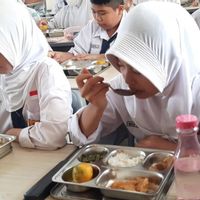 Hari Pertama Sekolah, Program MBG Jangkau 6,1 Juta Penerima Manfaat