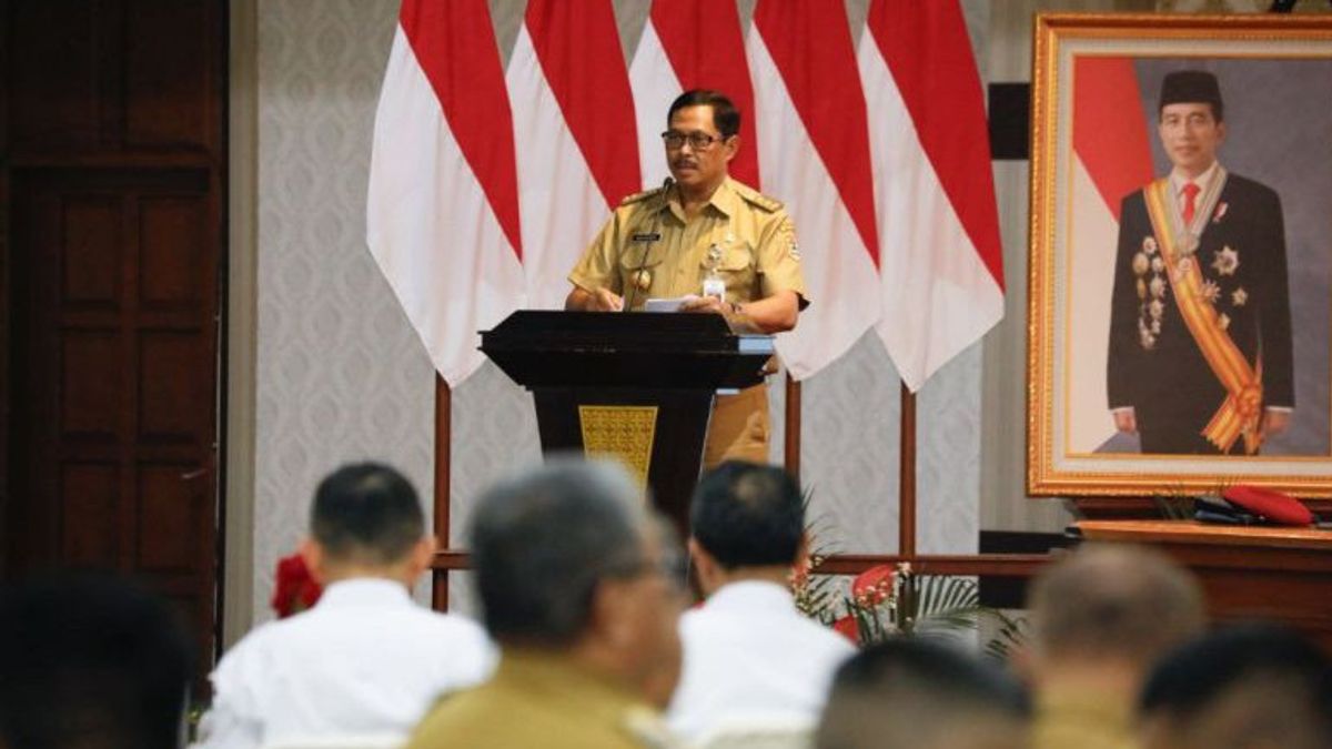 中爪哇省代理省长确保2024年开斋节期间食品和能源安全