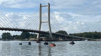 3 Hari Pencarian, Bakamla RI dan Tim SAR Evakuasi Korban Bunuh Diri di Jembatan Bahteramas Kendari