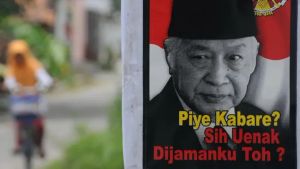 Jubir TKN Jokowi-Ma’ruf Tegaskan Soeharto Guru Korupsi dalam Memori Hari Ini, 28 November 2018