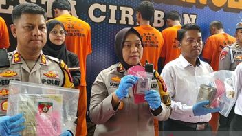 Polisi Ringkus Lansia di Cirebon yang Nekat Modifikasi Mobil untuk Timbun BBM Subsidi