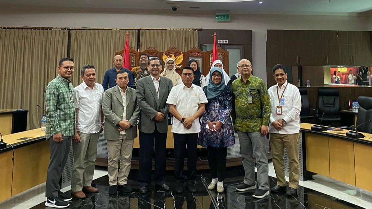 Improve Kratom Commercial Governance, Moeldoko Supports BRIN To Conduct Thorough Research