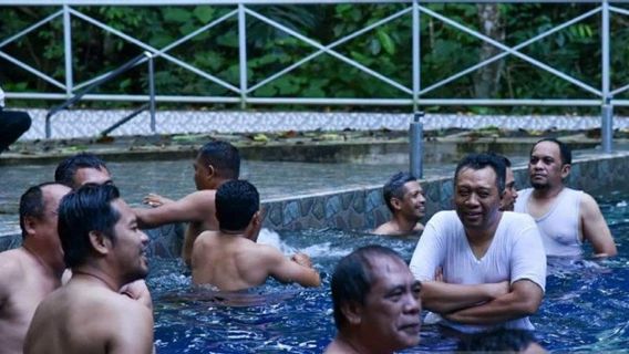 NTB’s Governor’s Shocking Confession After Being Criticized For Bathing Together