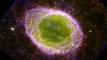 Teleskop James Webb Tangkap Gambar Nebula Cincin, Bintang Sekarat Mirip Donat