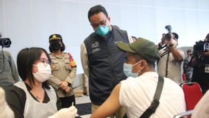 Anies Baswedan Sebut Lonjakan COVID-19 Jakarta Bikin Warga Sadar Vaksin
