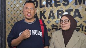 Uya Kuya Menangis Temui PMI Korban Penyiksaan: Saya Tunggu Kamu Sampai Sembuh
