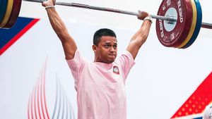 Rizki Juniansyah Pecah Rekor Nasional Clean and Jerk