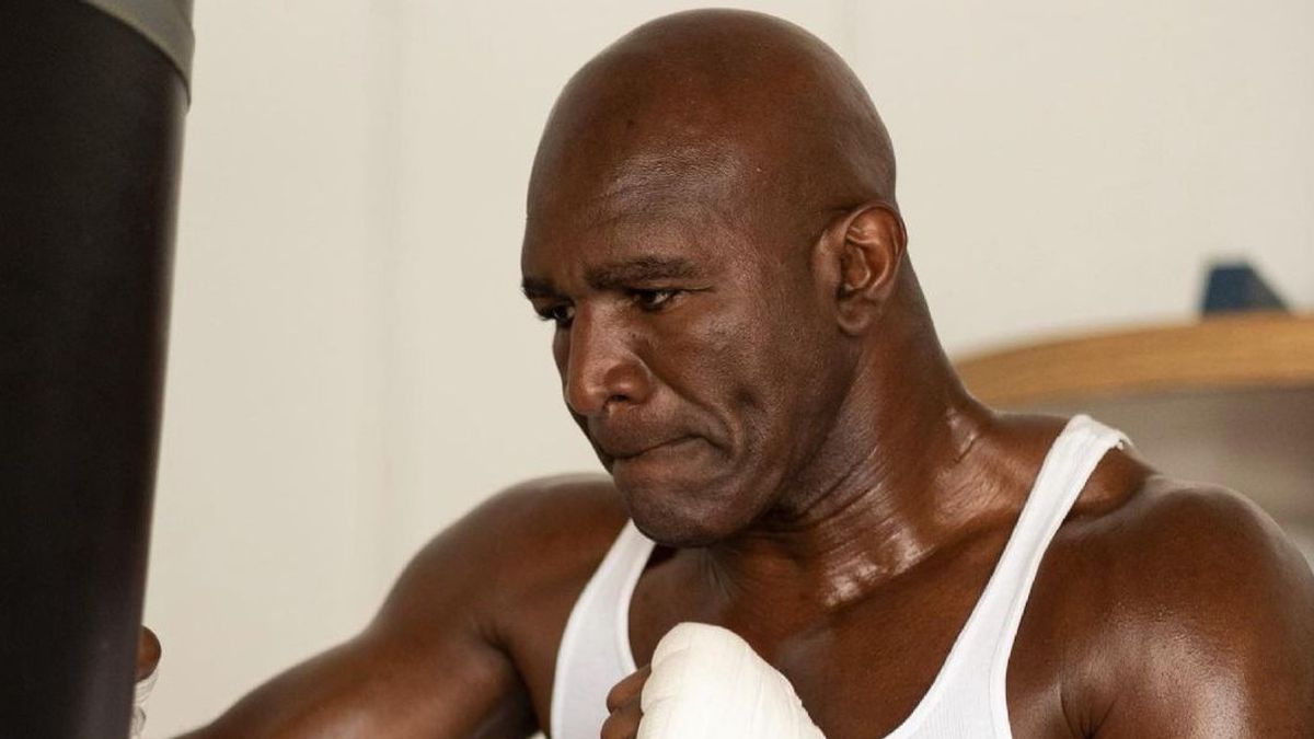 Holyfield: Praying For Peace In Ukraine And My Boxing Brothers Wladimir And Vitaliy Klitschko