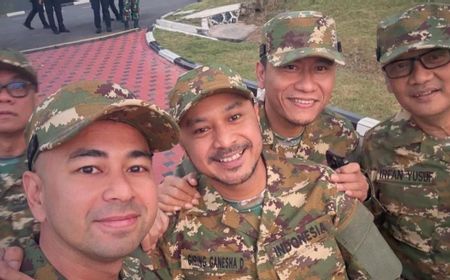 Intip Raffi Ahmad Pakai Seragam Militer Bareng Circle Barunya di Kabinet Merah Putih