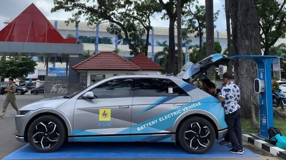 SOE Ministry Officials Start Using Electric Cars, PLN Provides SPKLU And Home Charging