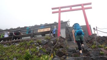 富士山登山季节以4,000日元开始