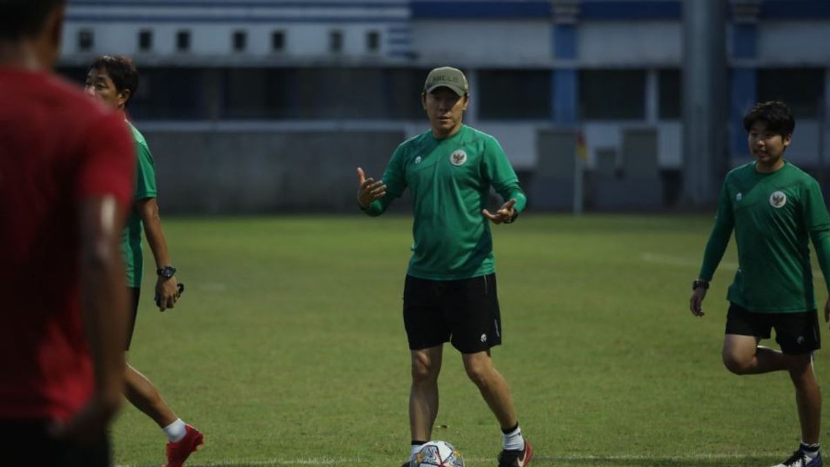 قبل شين تاي يونغ ، فشل هؤلاء المدربون الرائعون ال 3 ذوو الإنجازات البارزة أيضا في جلب المنتخب الوطني الإندونيسي للفوز بكأس AFF