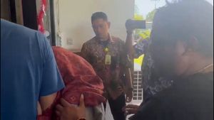 Tersandung Kasus Korupsi Dana COVID-19 di Flotim NTT, Petronela Letek Diringkus dalam Pelariannya ke Bima