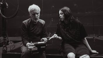 Billie Eilish Collaborates With James Cameron To Work On The Latest 3D Concert Film