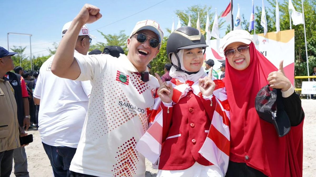 骄傲!Irfan Hakim Putri在PON Aceh-Sumut 2024 Cabor Berkuda获得金牌