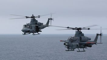 帮助乌克兰，美国爱捷克共和国高级攻击直升机AH-1Z毒蛇，免费！