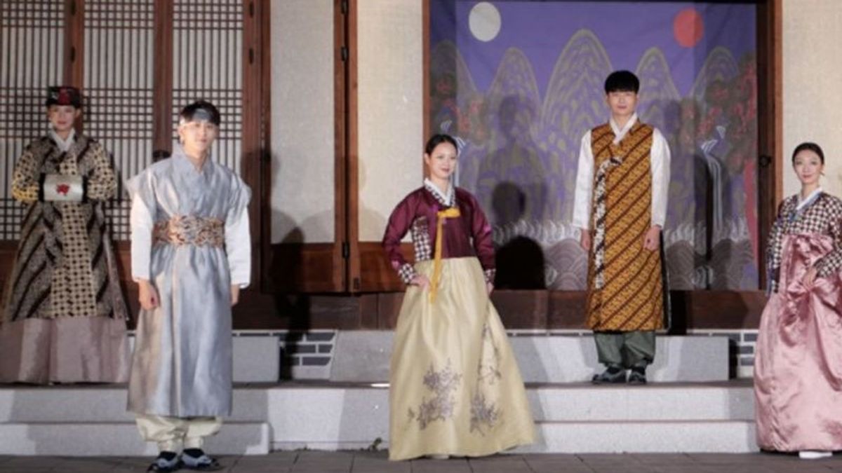Mélangez Et Assortissez Le Batik Coréen Et Le Hanbok, Beaux Et Charmants
