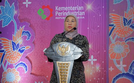 Lewat Pameran IBN 2024, Kemenperin Kenalkan 81 IKM Batik Cap untuk Seragam Haji 2025