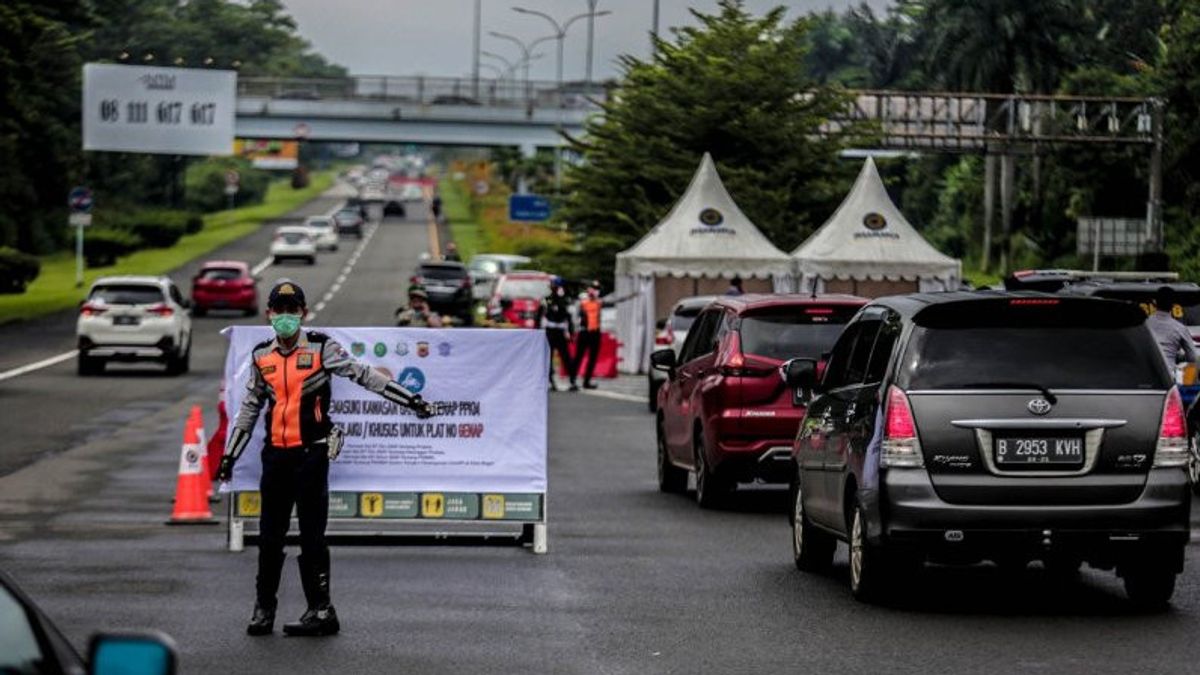 Polisi Berlakukan Sistem Ganjil-genap di Jalur Puncak