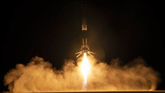 SpaceX Launches First Commercial Geostationary Satellite From Sweden