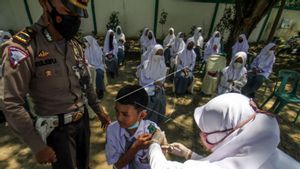 Vaksinasi COVID Guru-Pelajar Rendah, IDAI Aceh Belum Rekomendasikan Balajar Tatap Muka