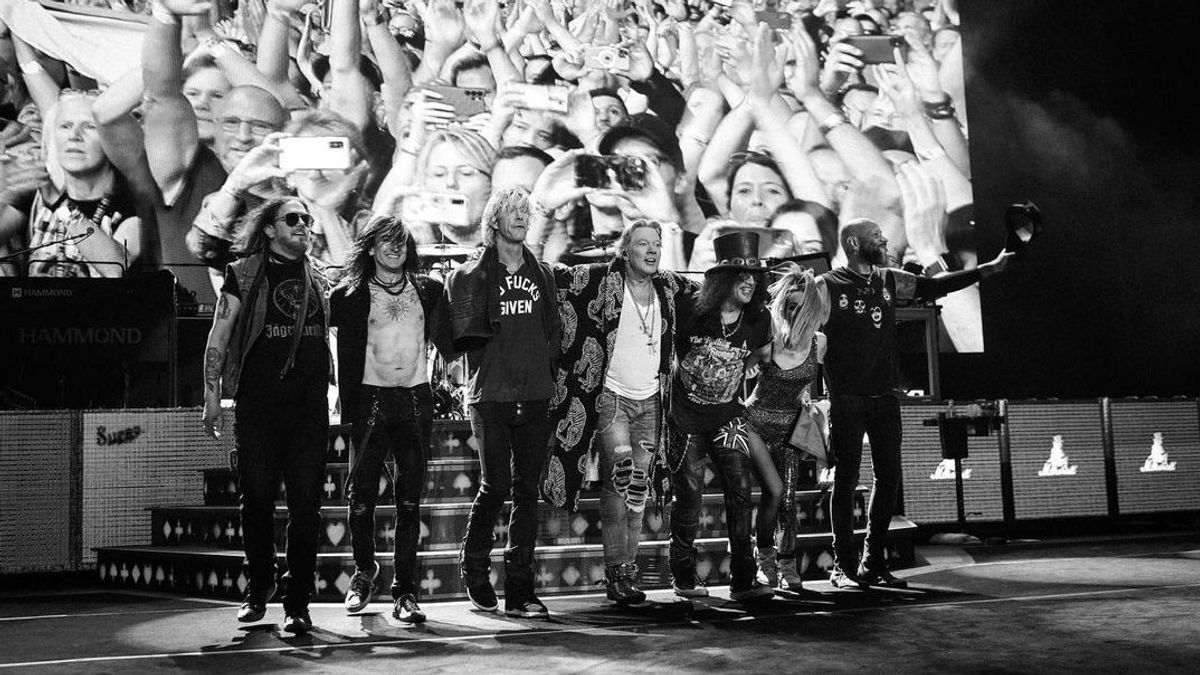  来自Guns N' Roses的十一月雨视频剪辑在YouTube上的观看次数突破20亿次
